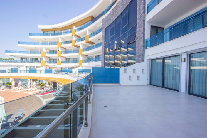 Апартаменты планировки 2+1 с видом на море в ЖК класса люкс, район Конаклы - Ракурс 62