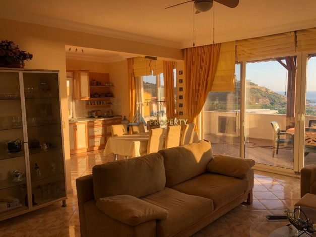 Апартаменты планировки 2+1 с прямым видом на море, район Газипаша - Ракурс 3