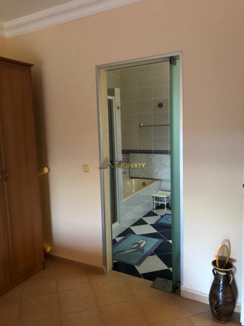 Апартаменты планировки 2+1 с прямым видом на море, район Газипаша - Ракурс 15