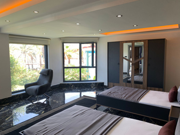 Роскошная вилла на первой береговой линии в районе Конаклы! 230м2 - Ракурс 24