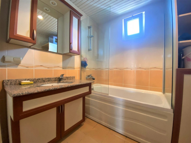 Просторный пентхаус планировки 4+1, 170м2 с видом на море и крепость в центре Алании - Ракурс 15