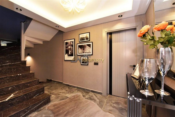 Отдельно стоящая вилла планировки 4+1, 350м2 в районе Каргыджак - Ракурс 8