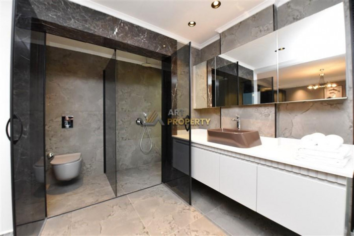 Отдельно стоящая вилла планировки 4+1, 350м2 в районе Каргыджак - Ракурс 13