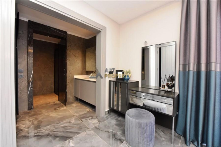 Отдельно стоящая вилла планировки 4+1, 350м2 в районе Каргыджак - Ракурс 17