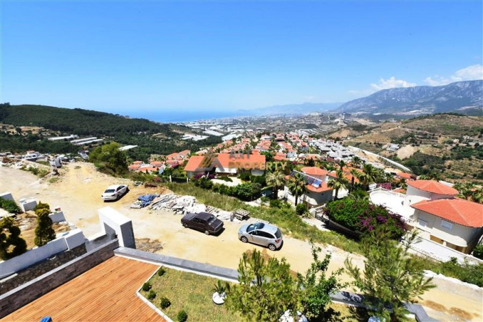 Отдельно стоящая вилла планировки 4+1, 350м2 в районе Каргыджак - Ракурс 35