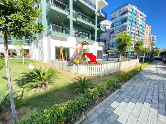 Меблированная квартира планировки 1+1, 55м2 в популярном ЖК, Махмутлар - Ракурс 24