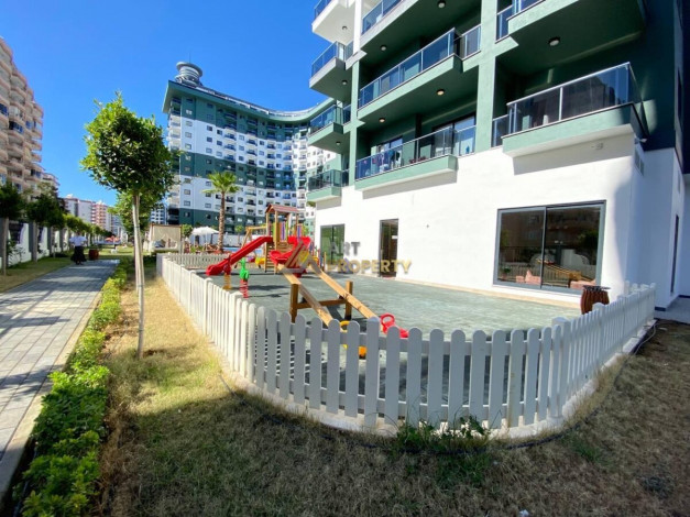 Меблированная квартира планировки 1+1, 55м2 в популярном ЖК, Махмутлар - Ракурс 25