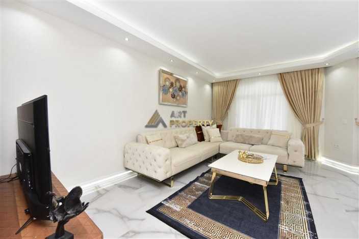 Видовой пентхаус планировки 3+1, 170м2 в районе Бекташ - Ракурс 2