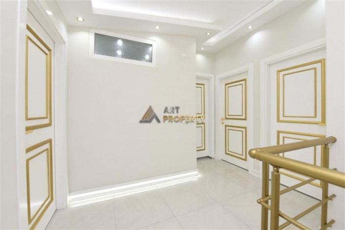 Видовой пентхаус планировки 3+1, 170м2 в районе Бекташ - Ракурс 17