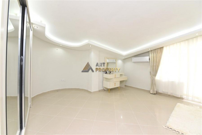 Видовой пентхаус планировки 3+1, 170м2 в районе Бекташ - Ракурс 18