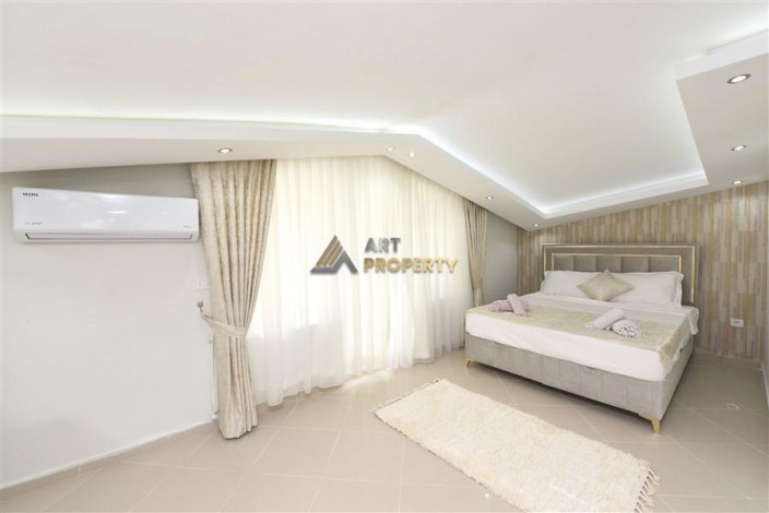 Видовой пентхаус планировки 3+1, 170м2 в районе Бекташ - Ракурс 20