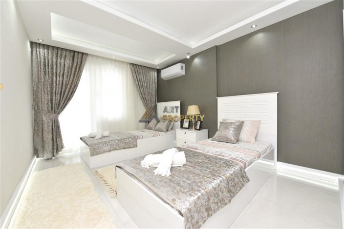 Видовой пентхаус планировки 3+1, 170м2 в районе Бекташ - Ракурс 25