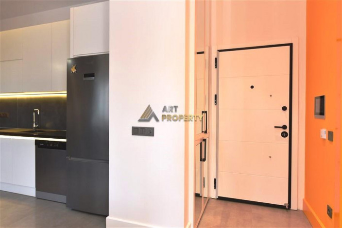 Меблированная квартира планировки 1+1, 55м2 в шаговой доступности от пляжа Клеопатры - Ракурс 46