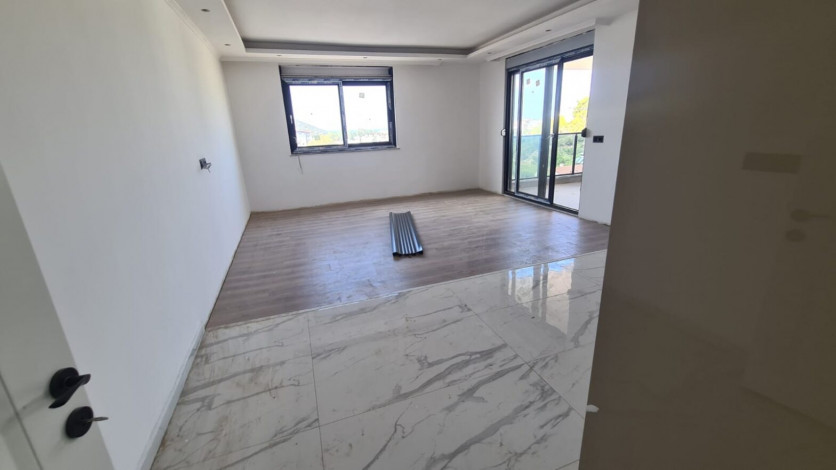 Пентхаус планировки 3+1, 120м2 с видом на море в районе Газипаша - Ракурс 10