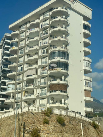 Трехкомнатная квартира с роскошной мебелью и видом на Торосские горы в районе Махмутлар, 75 м2 - Ракурс 3