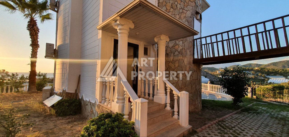 Отдельно стоящая вилла планировки 5+1, 521м2 в районе Демирташ - Ракурс 4