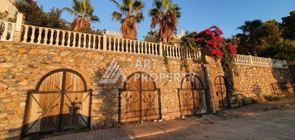 Отдельно стоящая вилла планировки 5+1, 521м2 в районе Демирташ - Ракурс 5