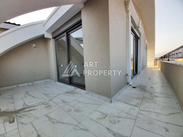 Четырехкомнатный дуплекс с видом на море в районе Оба, 220м - Ракурс 10