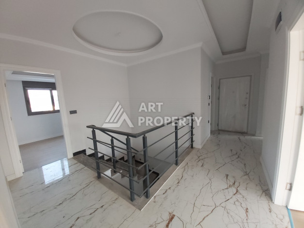 Четырехкомнатный дуплекс с видом на море в районе Оба, 220м - Ракурс 15