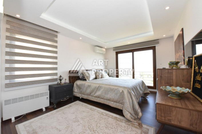 Апартаменты дуплекс планировки 4+1, 275м2 в центре Алании - Ракурс 8