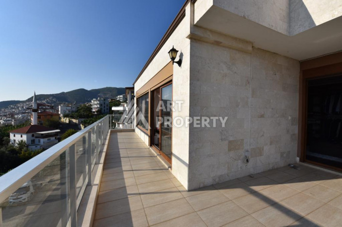 Апартаменты дуплекс планировки 4+1, 275м2 в центре Алании - Ракурс 11