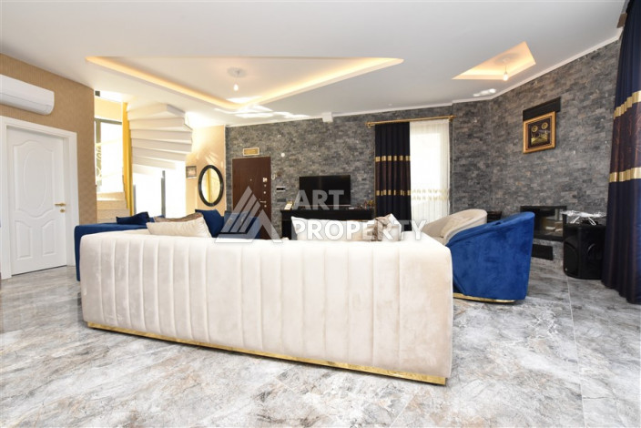 Роскошная вилла в районе Каргыджак - Ракурс 4