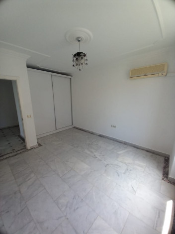 Просторная трехкомнатная квартира в центре Аланьи с красивым видом на горы, 115м2 - Ракурс 17