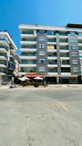 Квартира 1+1 в центральной части Махмутлара с новой мебелью и техникой, 70 м2 - Ракурс 2