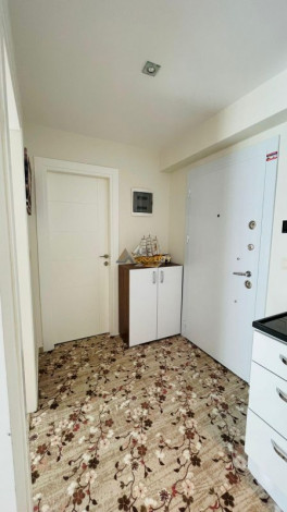 Квартира 1+1 в центральной части Махмутлара с новой мебелью и техникой, 70 м2 - Ракурс 4