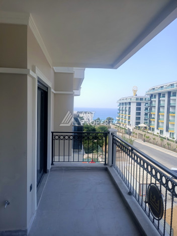 Квартира планировки 1+1, 70м2 в районе Каргыджак - Ракурс 9