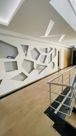 Квартира 1+1 в центральной части Махмутлара с новой мебелью и техникой, 70 м2 - Ракурс 13