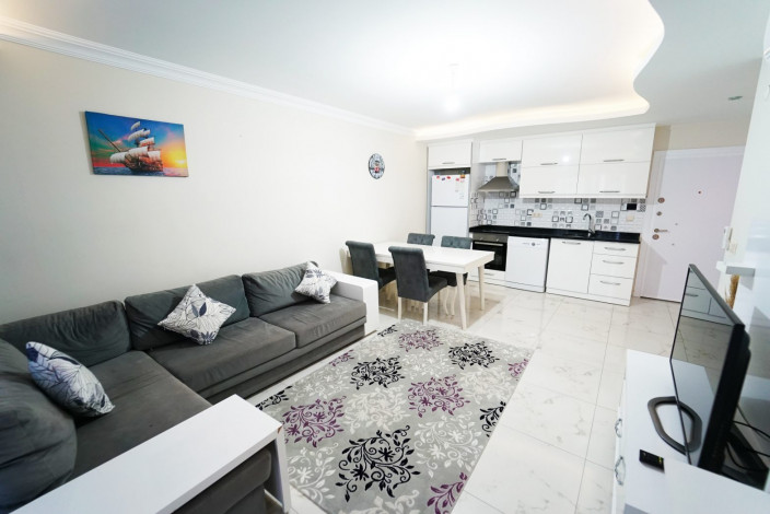 Квартира 1+1 с мебелью в самом центре Махмутлара, 60 м2 - Ракурс 3