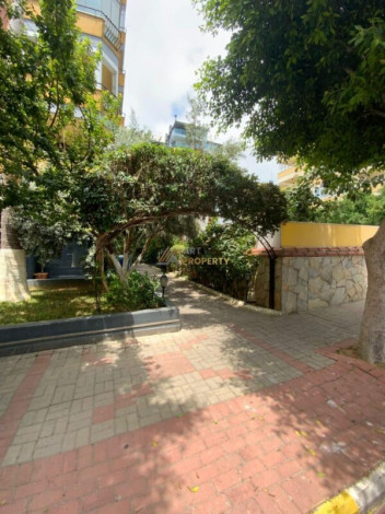 Просторная трехкомнатная квартира в центре Аланьи с красивым видом на горы, 115м2 - Ракурс 20