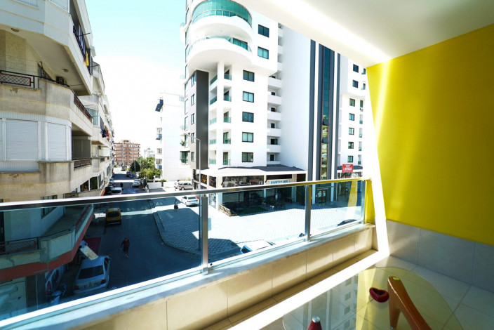 Квартира 1+1 с мебелью в самом центре Махмутлара, 60 м2 - Ракурс 11