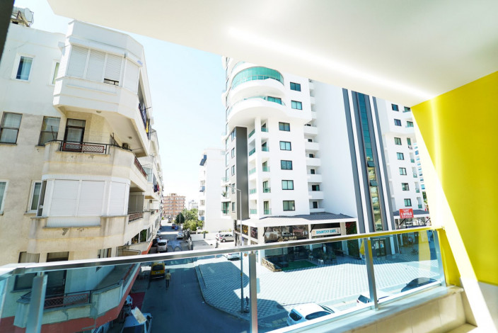 Квартира 1+1 с мебелью в самом центре Махмутлара, 60 м2 - Ракурс 13