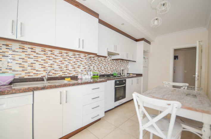 Квартира 2+1 с частичным видом на море в Махмутларе, 115 м2 - Ракурс 5