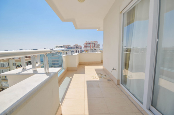 Квартира 2+1 с частичным видом на море в Махмутларе, 115 м2 - Ракурс 7