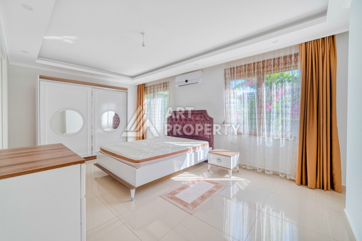 Двухуровневая квартира 3+1 с выходом в сад в Кестеле, 170 м2 - Ракурс 12