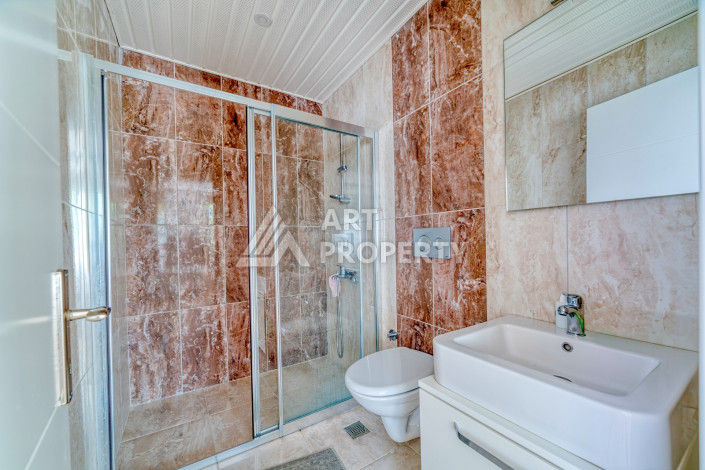 Двухуровневая квартира 3+1 с выходом в сад в Кестеле, 170 м2 - Ракурс 14