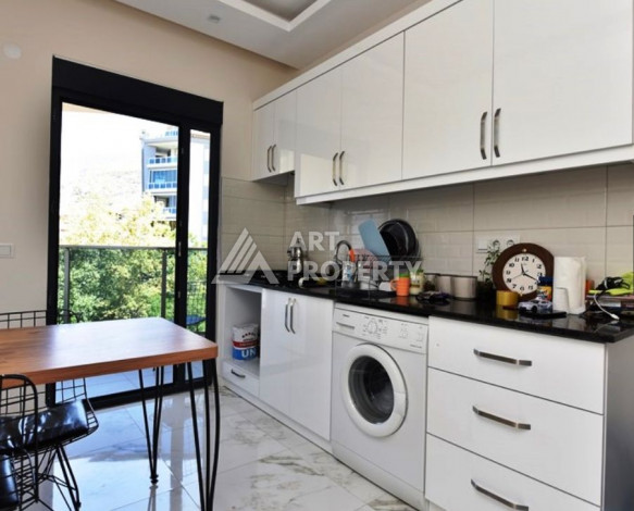 Апартаменты  2+1 с мебелью,  100 м2, центр Алании - Ракурс 2