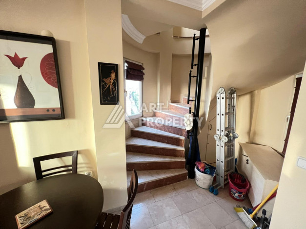 Трёхэтажная вилла-дуплекс в районе Каргыджак с мебелью, 115м2, планировка 2+1 - Ракурс 6