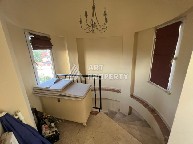 Трёхэтажная вилла-дуплекс в районе Каргыджак с мебелью, 115м2, планировка 2+1 - Ракурс 7