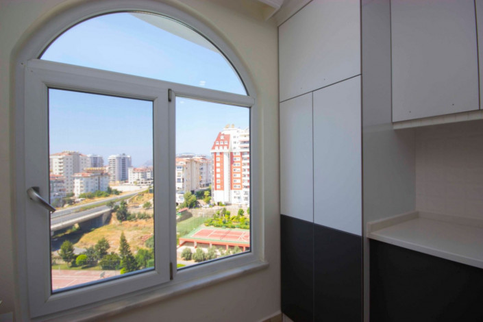 Трехкомнатная квартира в комплексе с полной инфраструктурой, 125 м2 - Ракурс 23