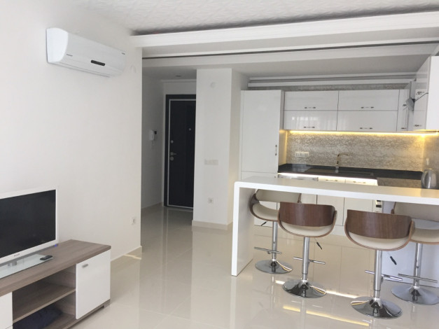 Полностью меблированная квартира 1+1 вблизи от моря в центре Аланьи, 65 м2 - Ракурс 12