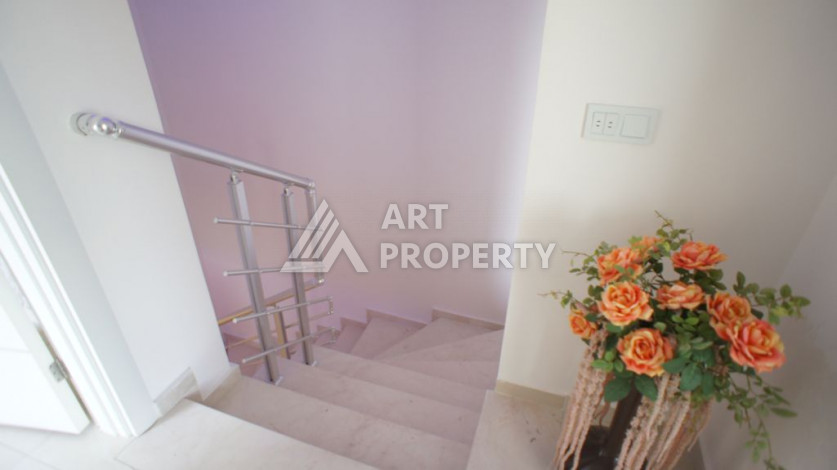 Дуплекс планировки 4+1 в районе Авсаллар, 220м2 - Ракурс 15