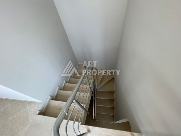 Дуплекс планировки 4+1 в районе Махмутлар, 300м2 - Ракурс 18