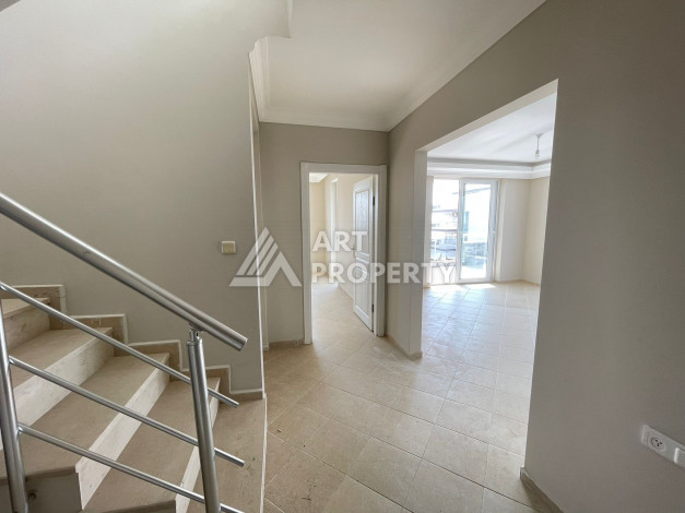 Дуплекс планировки 4+1 в районе Махмутлар, 300м2 - Ракурс 28