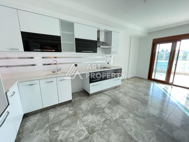 Апартаменты без мебели в районе Кестель планировки 4+1, 220м2 - Ракурс 4