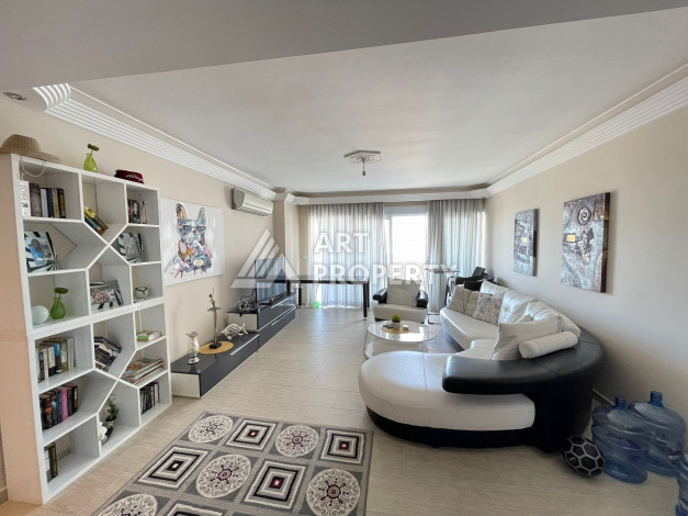 Двухуровневые апартаменты на высоком этаже планировки 4+1 в районе Махмутлар, 250м2 - Ракурс 4