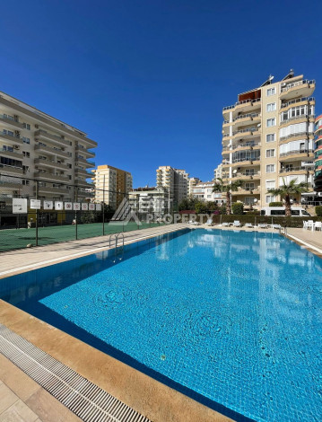 Двухуровневые апартаменты на высоком этаже планировки 4+1 в районе Махмутлар, 250м2 - Ракурс 38